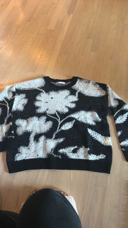 M sweater never used