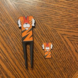 Tiger Divot Tool