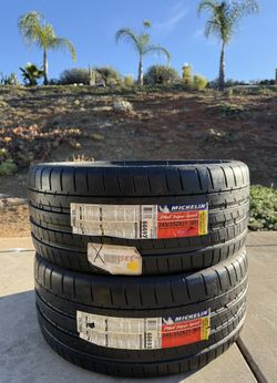 TWO BRAND NEW 245/35ZR21 Michelin Pilot Super Sport Tires 245-35-21 245 35 21