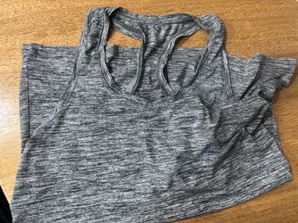 Active 8 work out tank medium grey and white color
