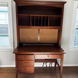 Desk With Hutch