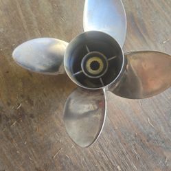 yamaha hs4 4 blade propeller 