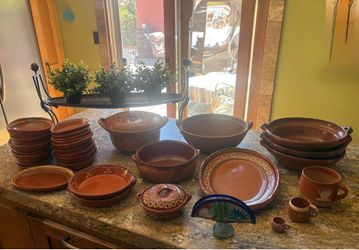 Mexican Pottery - Hoyas de barro