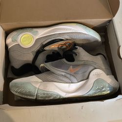 Basketball/Sport Shoes