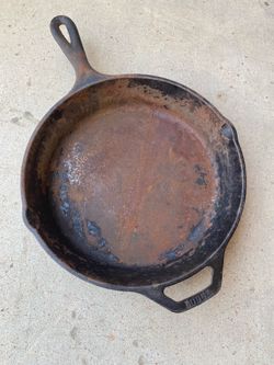 Cast Iron Lodge Pan