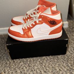 Air Jordan 1 Mid SE Electro Orange – Size 9