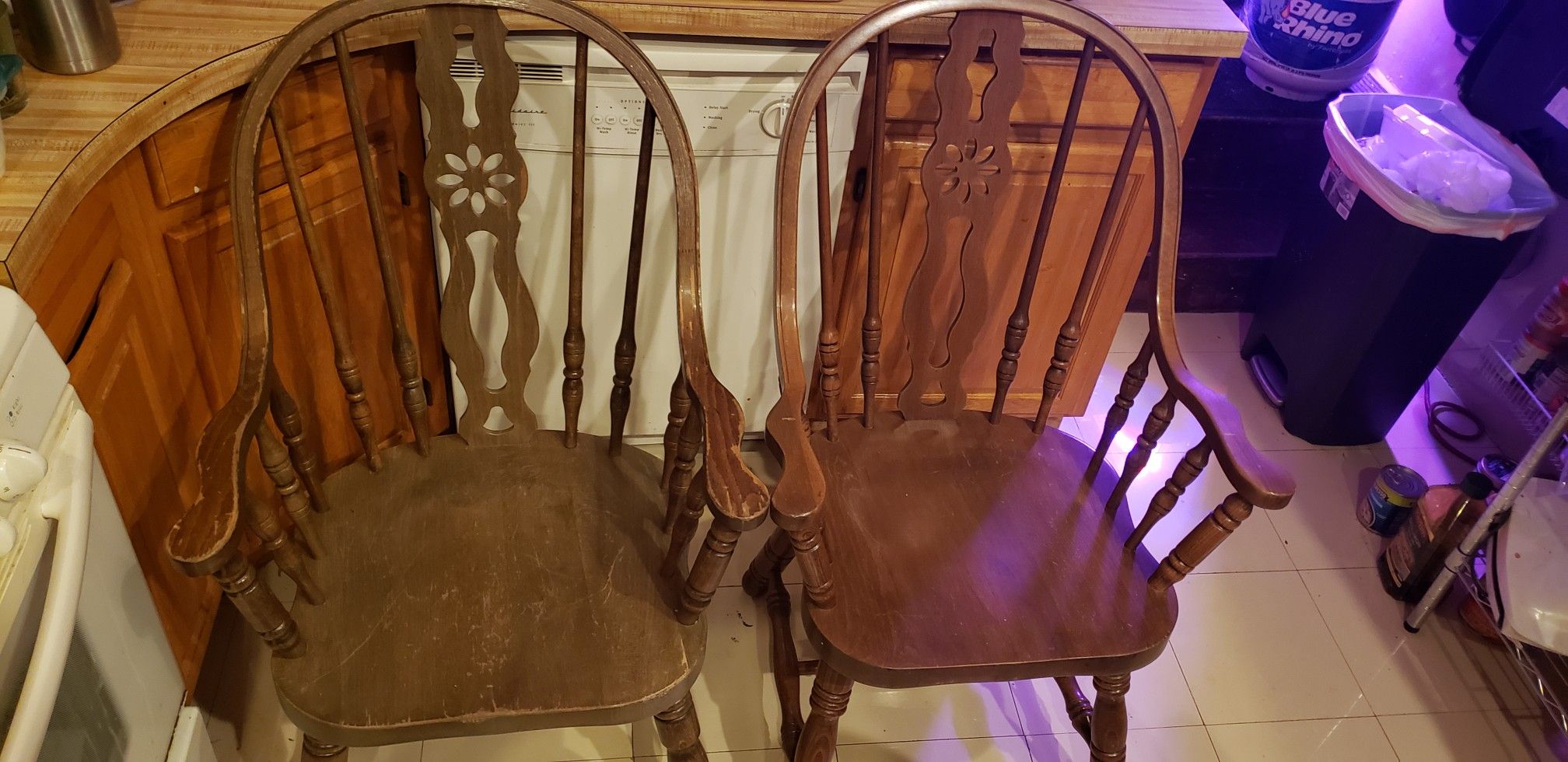 2 Antique chairs