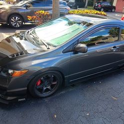 FOR SALE 
MY 2009 CIVIC SI CLEAN TITLE 
2nd OWNER (9 YEAR OWNER)