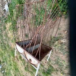 Livestock Feeder