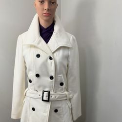 Short Coat For Winter Lady Size M Good Condition Pick Up On Cash