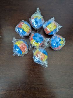 3D maze ball brain teaser.