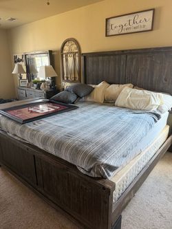 King Bedroom set