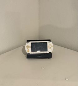 White Sony PSP-1000