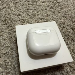 AirPods 4 (with engraving)