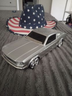 Mustang Bluetooth speaker (new)