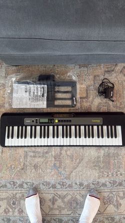 Casio Casiotone Electronic Keyboard LK-S250