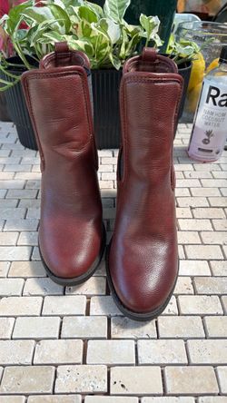 Merona boots size 8