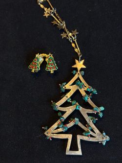 Christmas Tree Necklace and Earring Set