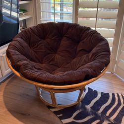 Pappasan With Cushion