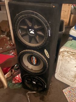 Kicker Comp Subwoofer Speaker Box