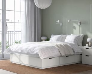 Ikea queen bed
