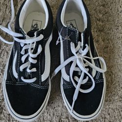Kids VANs Black N White 