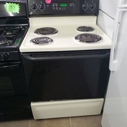 Electric Stoves Starting At $195