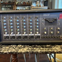 Fender PA System head 520 Watts 