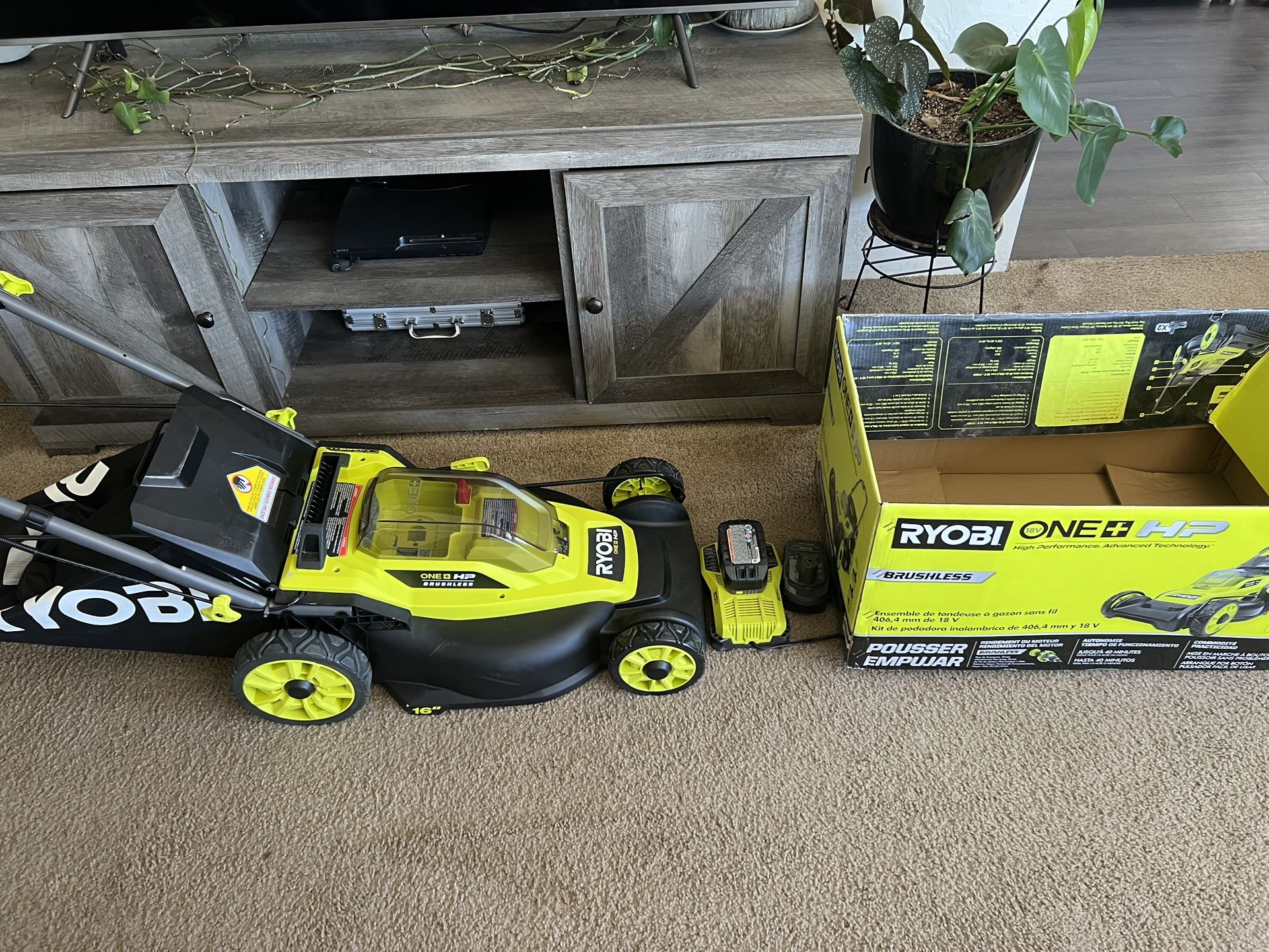 *NEW*RYOBI One+hp 16 In Brushless Lawnmower