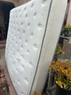 Cal King mattress