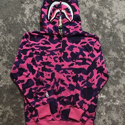 🚨BRAND NEW🚨Purple Camo Bape Hoodie🛍️🔌