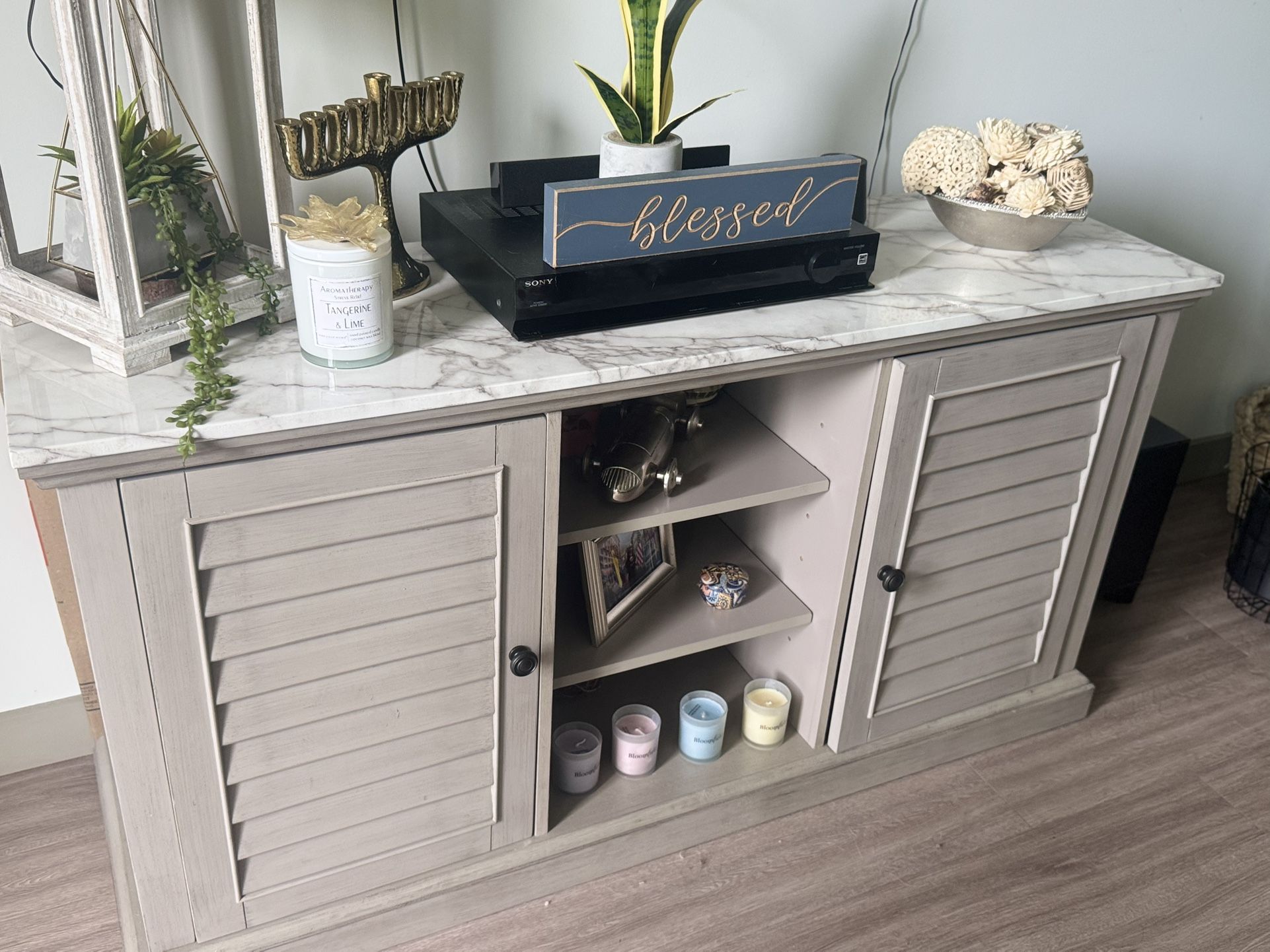 Decorative TV table