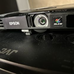 Epson Projector With Travel Bag And Remote