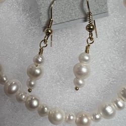 New Fresh Water Bracelet And Earrings 