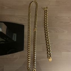 Cuban link nekclace with Bracelet 