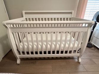 Baby crib and mattress