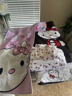 Hello Kitty Bedding Set Bundle