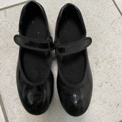 Girls Tap Shoes EUC Size 13