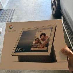 Google Nest hub max Barely Used