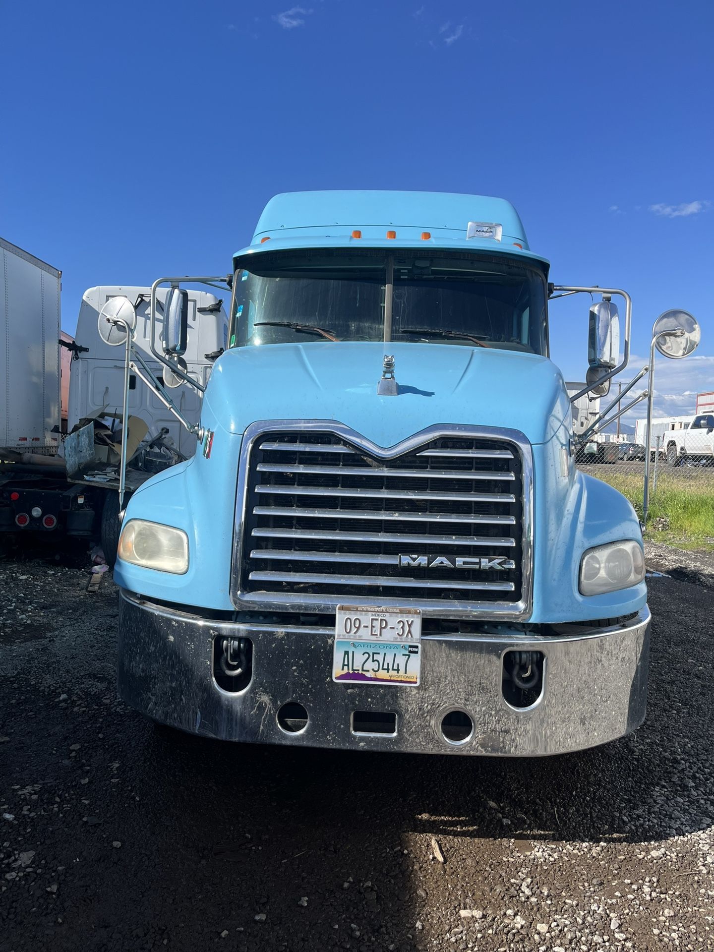 2014 Mack Pinnacle