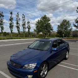 2002 Lexus is300