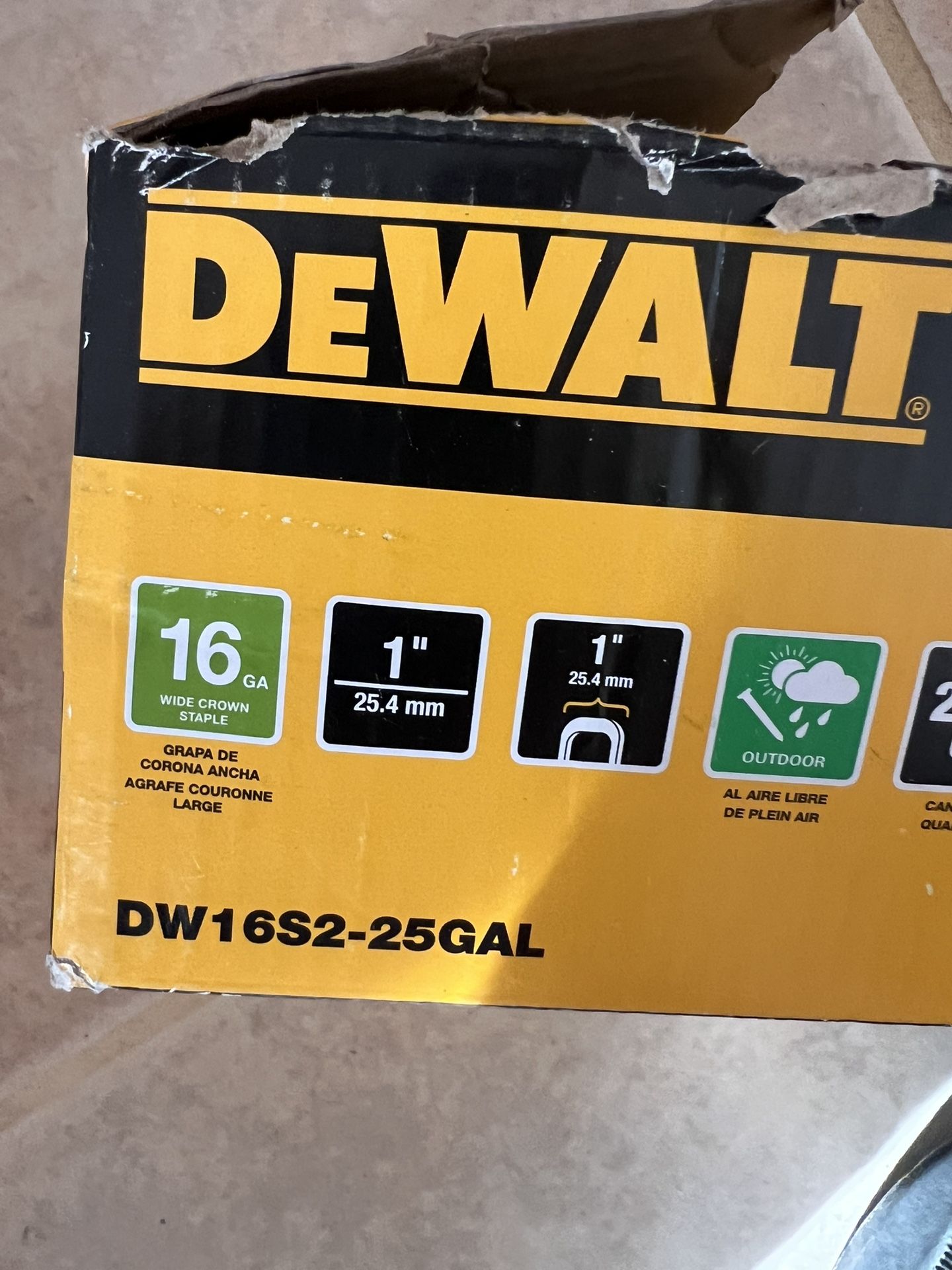 16g Staples Dewalt
