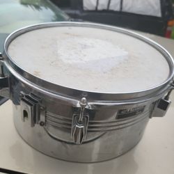 pearl Maxwin timbale
It's either 13 or 14 x8
Good condition sounds great
