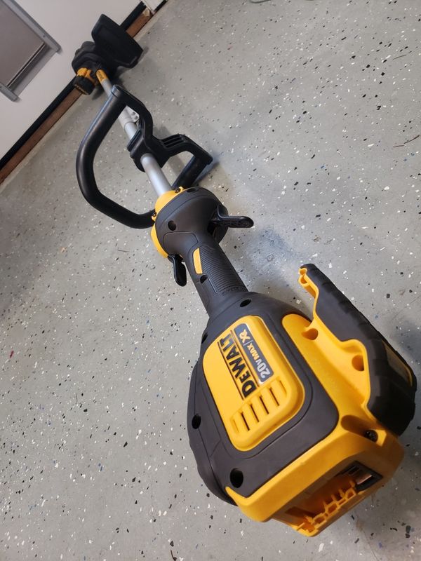 Dewalt XR brushless 20V Max DCST920 cordless string trimmer (tool only