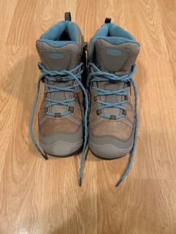 KEEN Women's Hiking Boots (New)