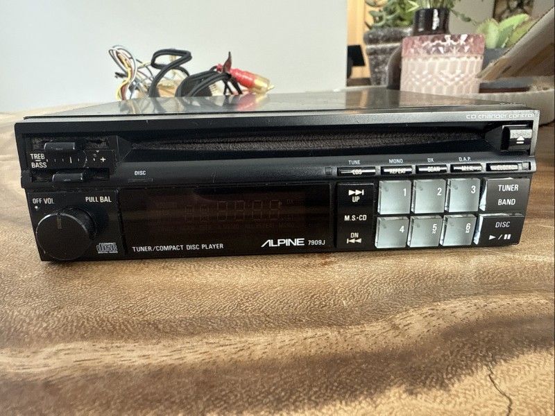 Alpine Juba 7909J Ampless CD Player Car Audio, Fully Functional