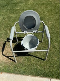Medical toilet chair adjustable