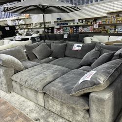 Sereen 6-Piece Fabric Modular Sectional