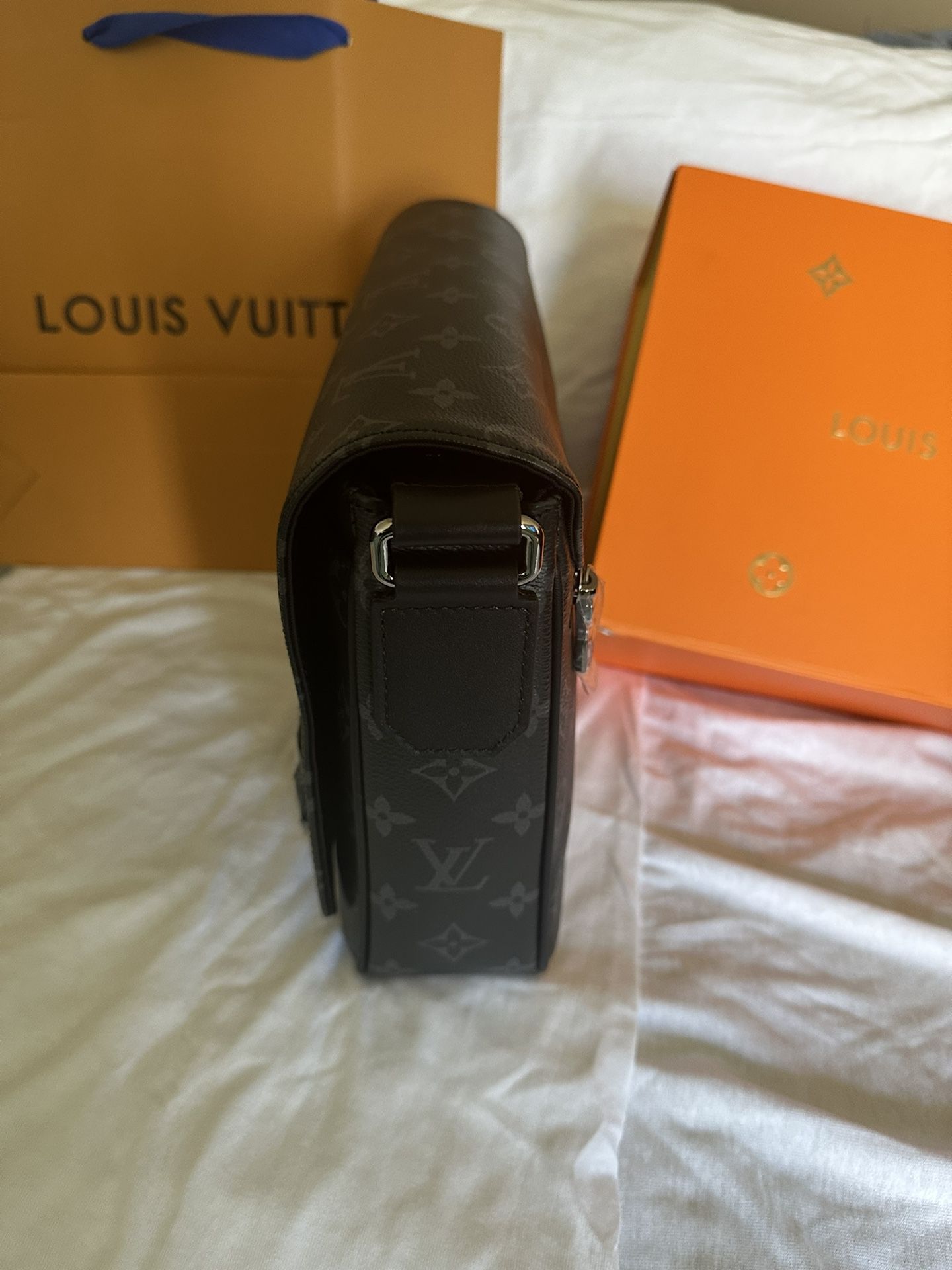 New Louis Vuitton BodyStrap Bag !!