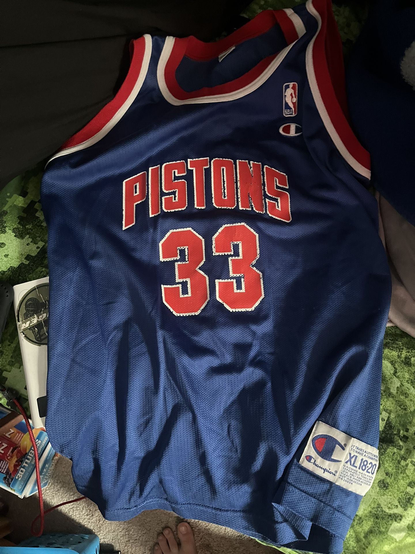 Grant Hill Pistons Jersey